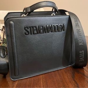 Black Steve Madden purse